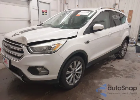 2017 Ford Escape Titanium z USA, uszkodzony, nr VIN 1FMCU9JD2HUB56161